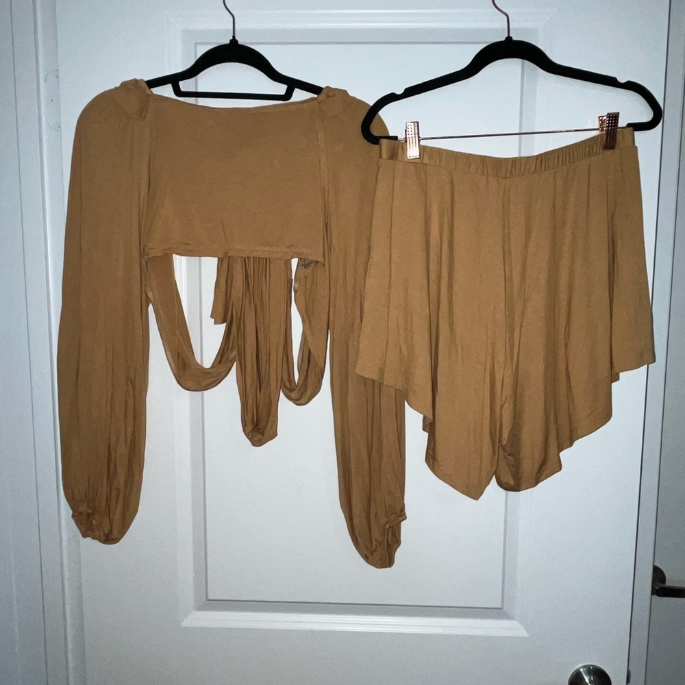 Two Piece Tan Short Set - Picture 5 of 7